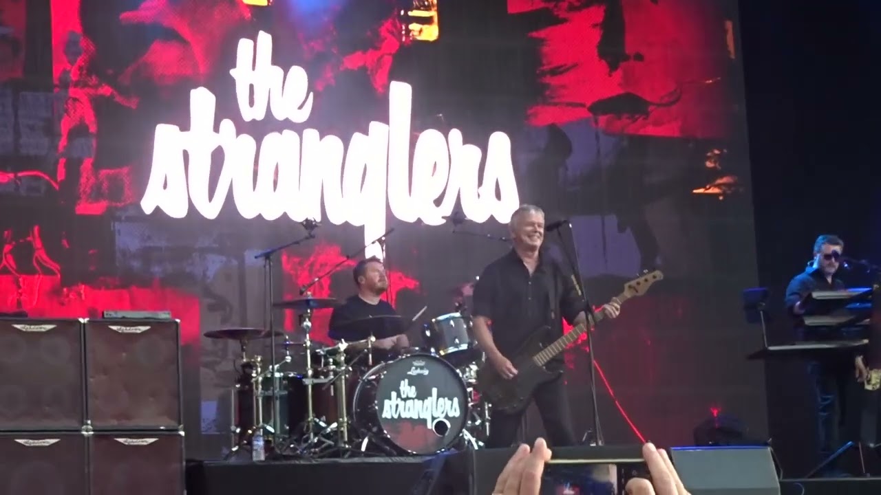 The Stranglers @ Retro C'est Trop (Tilloloy) 28-06-25 Relentless