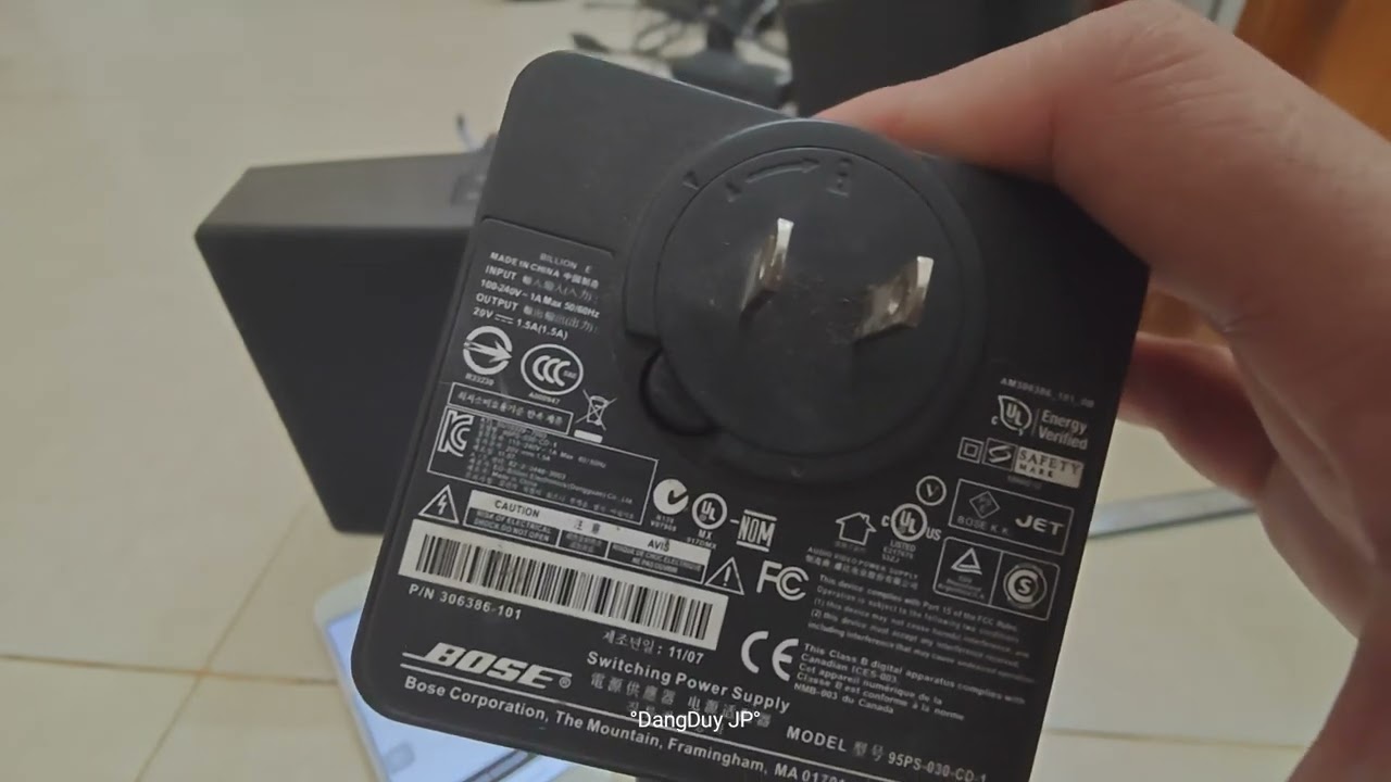 Bose soundtouch Portable.. made in Mexico.. tiếng chất gi&aacute; rẻ.. #0799100001