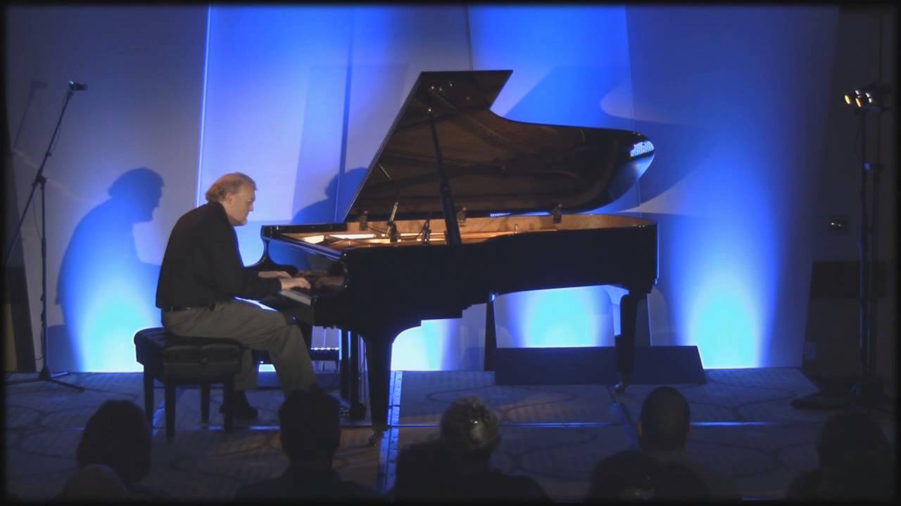 Pianist David Nevue - Live Performance of 