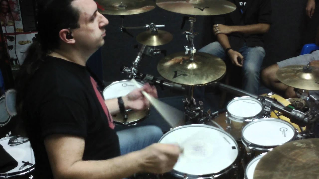 Fabiano Manhas 4/4 + 3/8 ou 11/8 uma pequena amostra.