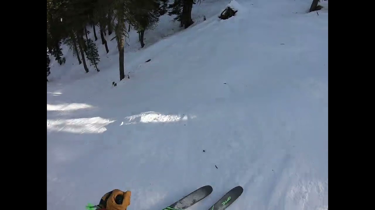 Lone Pine Gully. Palisades Tahoe. 01/27/26.