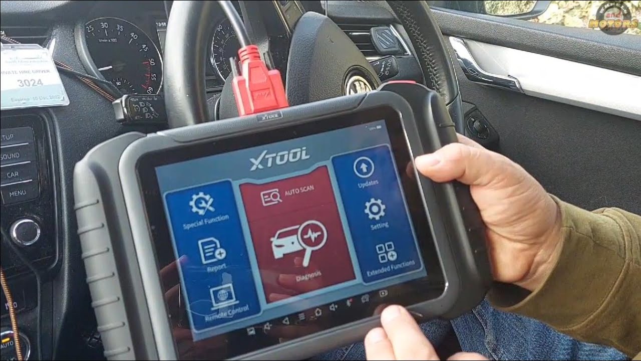 Xtool D8 review by WheelsAndMotors