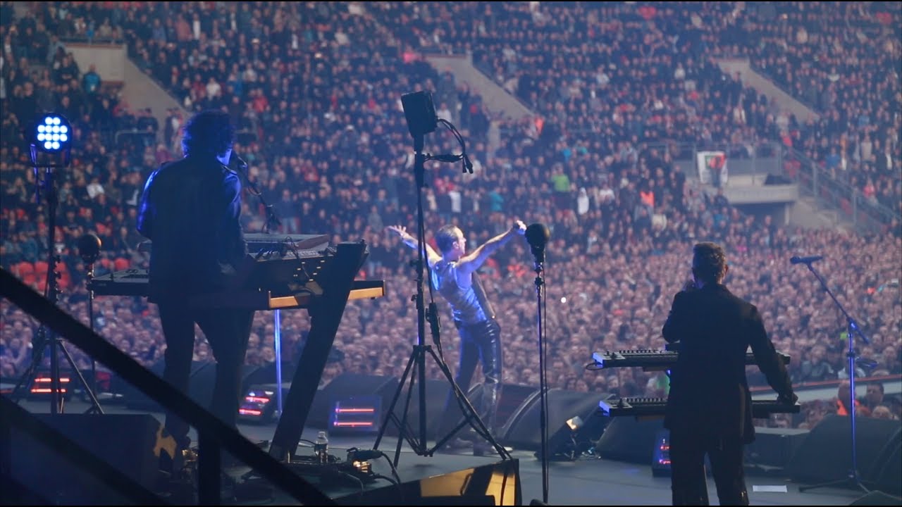 Roland Keyboard Rigs: on stage with Depeche Mode