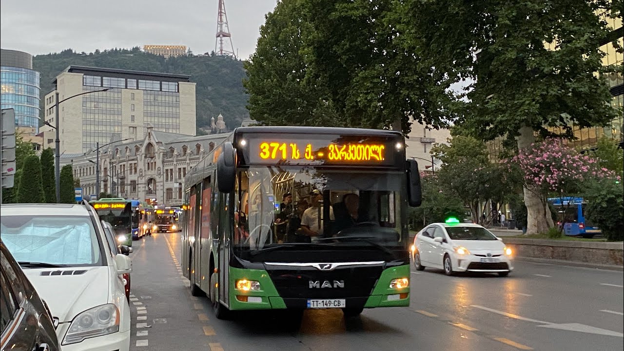 BMC, Isuzu, MAN-ის ტიპის ავტობუსები თბილისის ცენტრალურ ქუჩებში და გამზირებზე