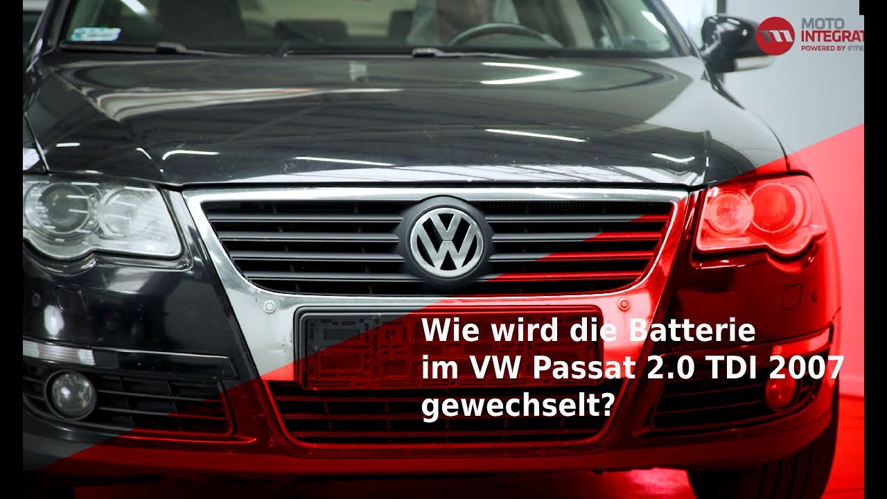 Wie wird die Batterie im VW Passat 2.0 TDI 2007 gewechselt?