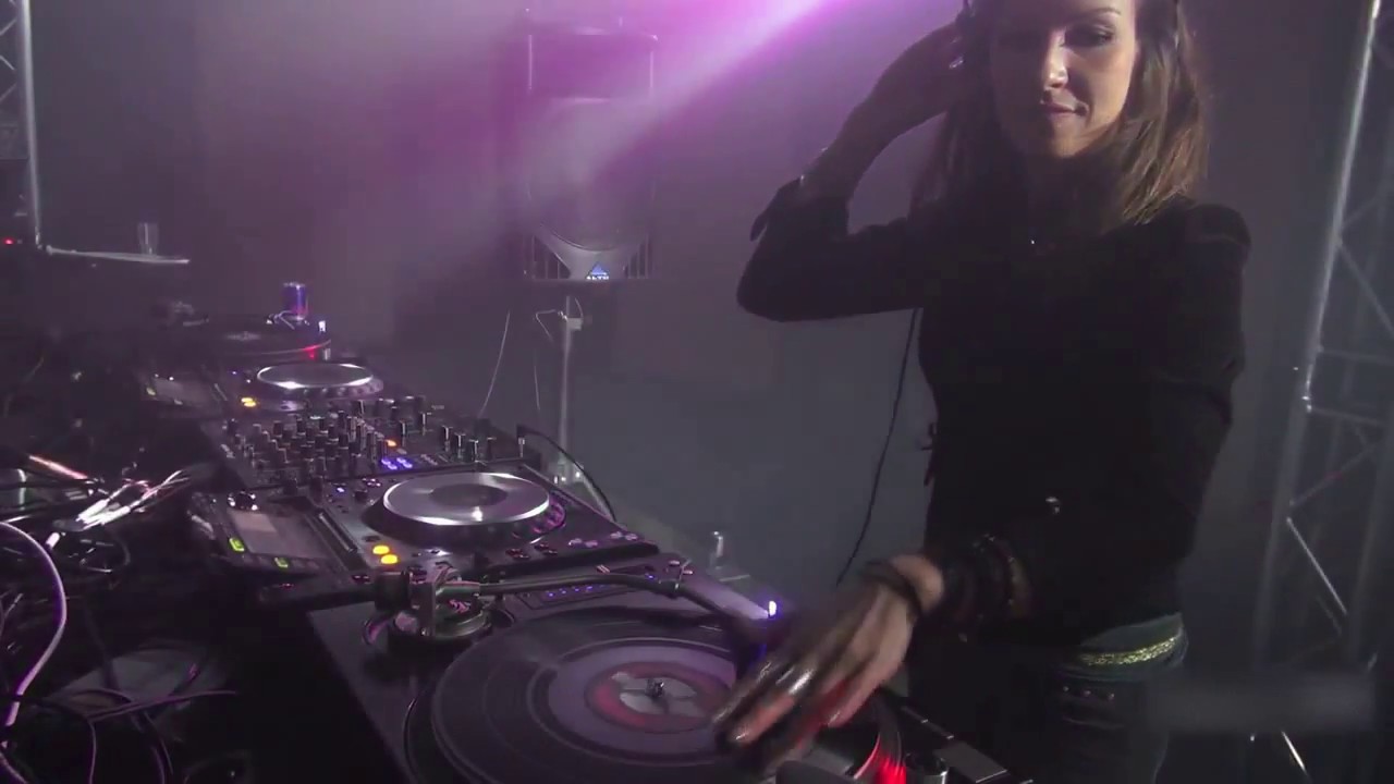 Candy Cox @ Fenix Club - Iepper, Belgium 2012