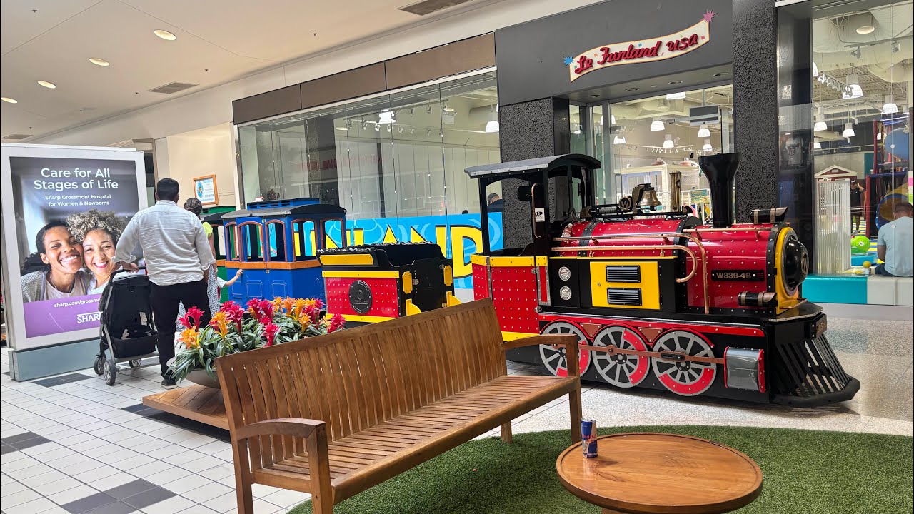 Parkway Plaza Mall,El cajon CA| Wattman mini express (clips and ride throughs)