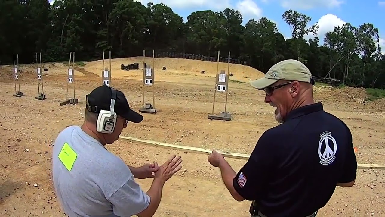 Handgun Combatives / Critical Space Pistol / Short 4