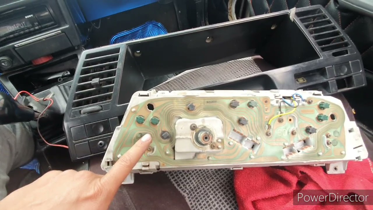 Como cambiar luces de tablero de tsuru b12