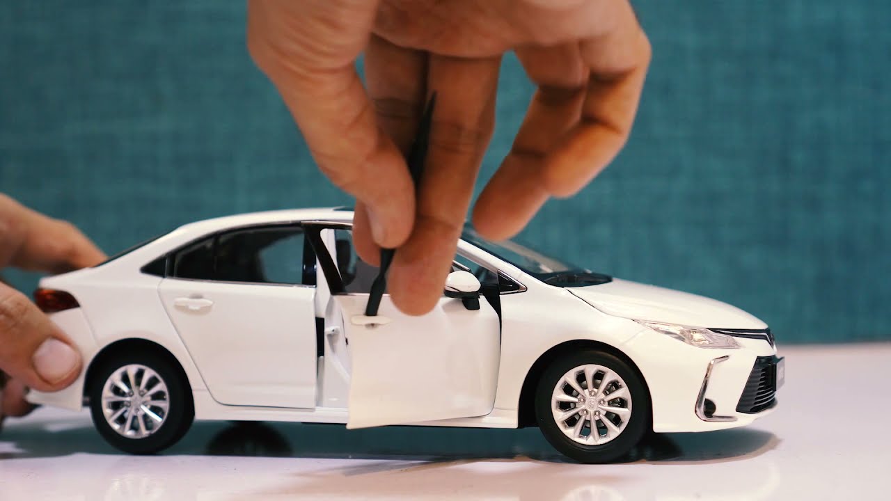 Unboxing of Toyota Corolla 2020 1:18 Scale - Diecast Model Car