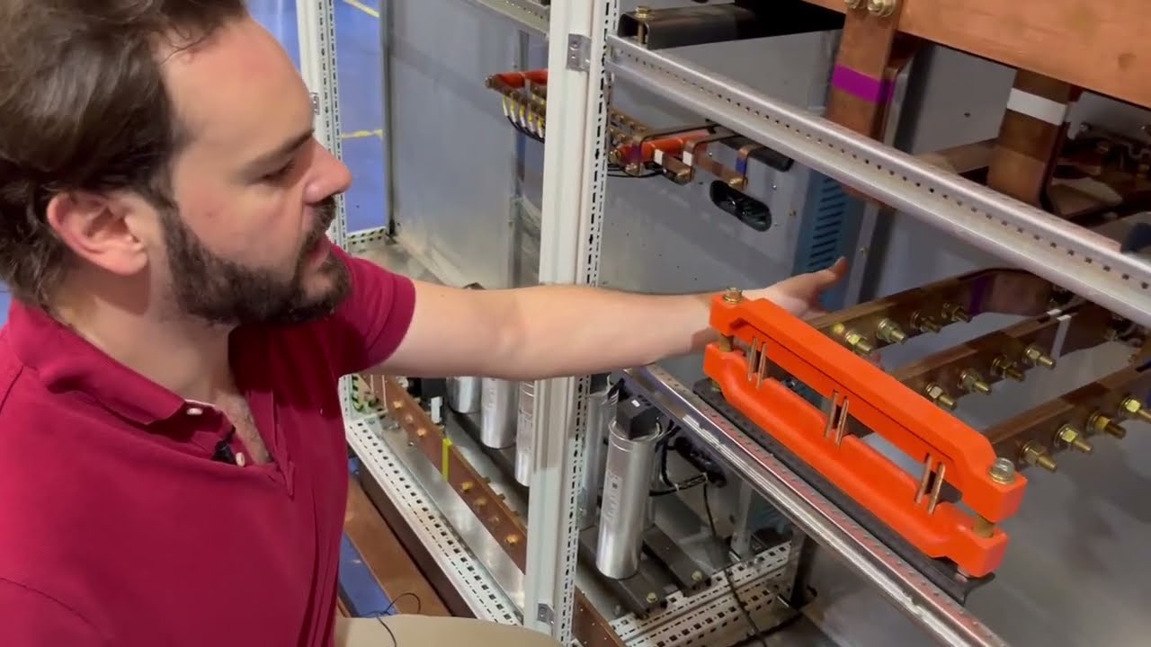 Mostrando um Painel MX Soluções e Engenharia