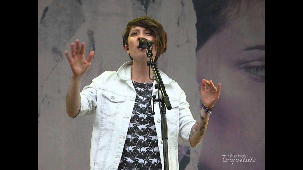 6/13 Tegan & Sara - I Couldn't Be Your Friend @ Osheaga, Montreal, QC 8/03/2013