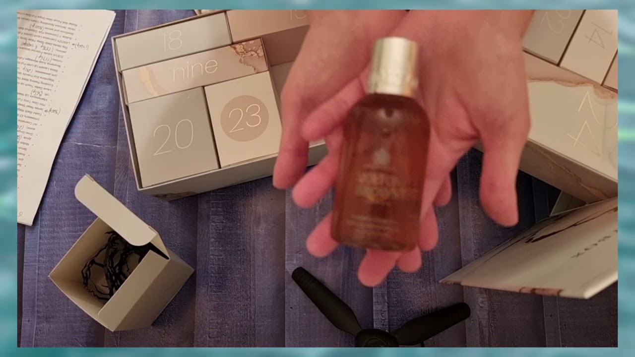 Распаковка GLOSSYBOX Advent Calendar 2021. Лукфантастик.  Lookfantastic.