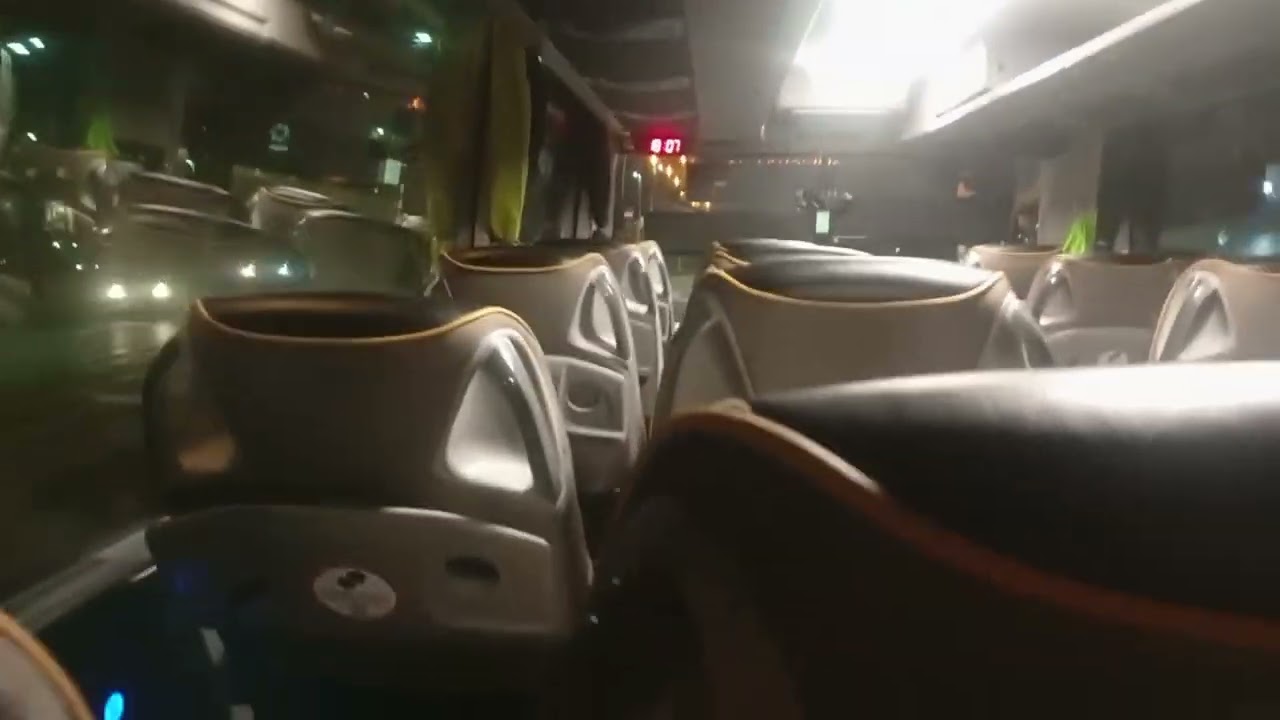 Невелика поїздка на Mercedes Benz Tourismo марш 1362 поїздка по місту Польковиці 
