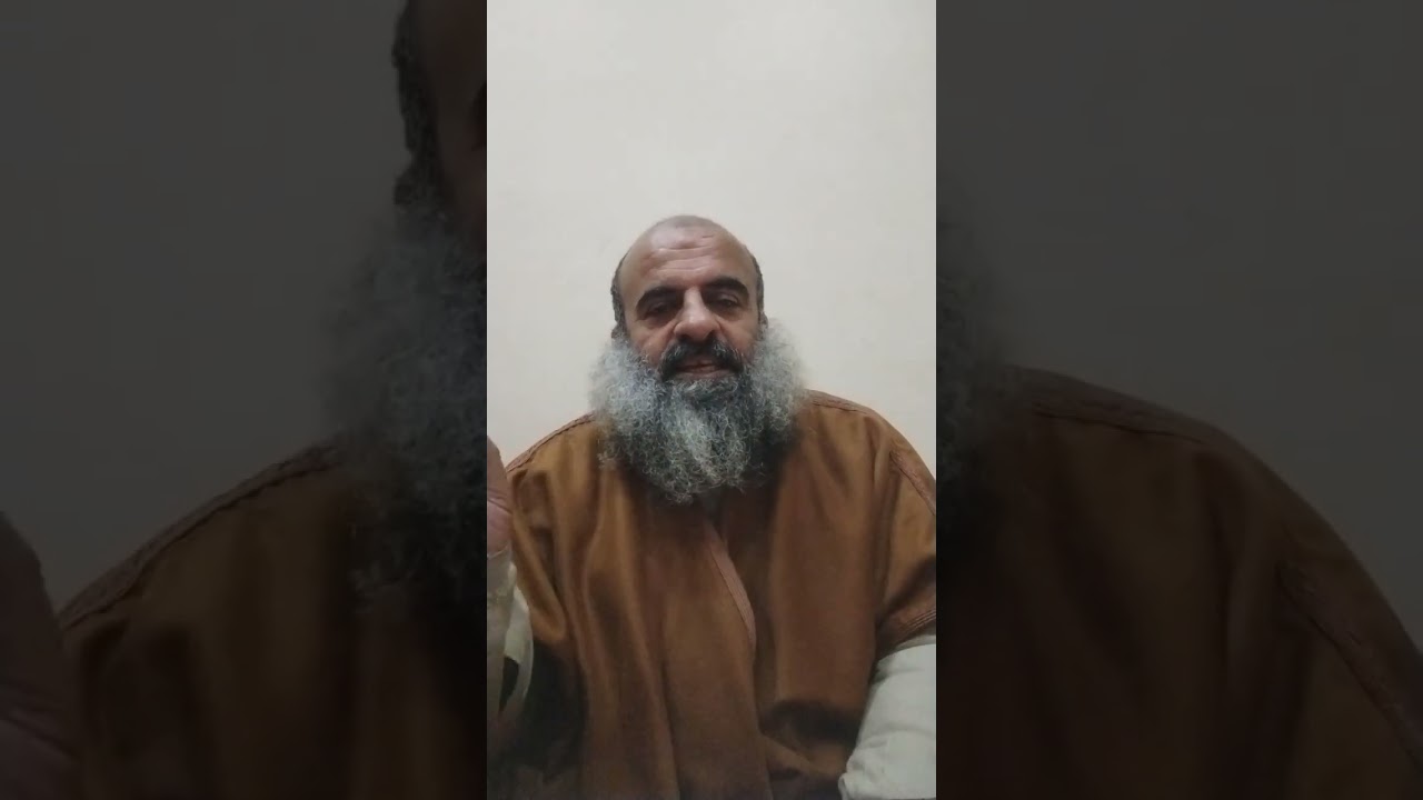 الفرق بين ( لَعَلَّهُمْ يَتَضَرَّعُونَ ) & ( لَعَلَّهُمْ يَضَّرَّعُونَ ) .