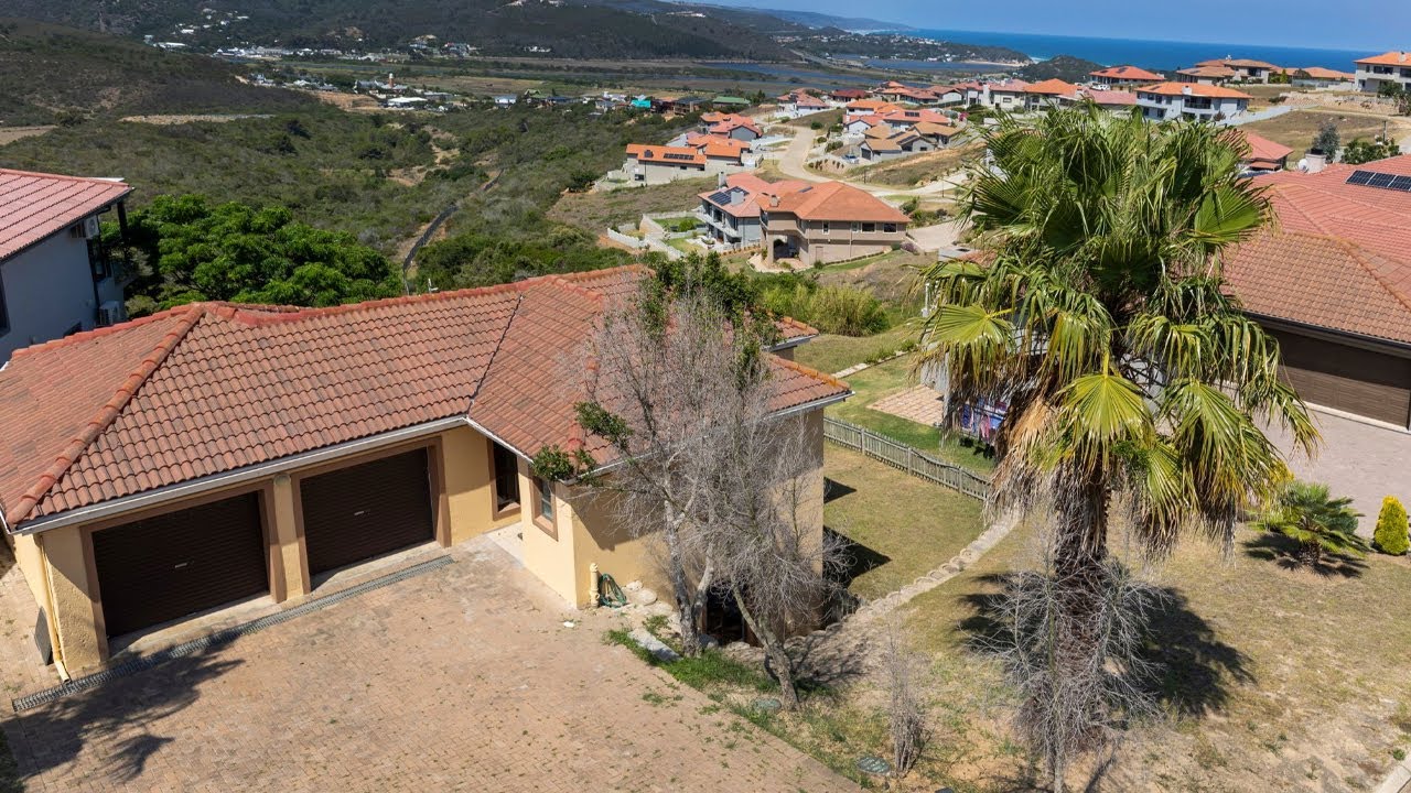 3 Bedroom House for sale in Groot Brakrivier Central | Pam Golding Properties
