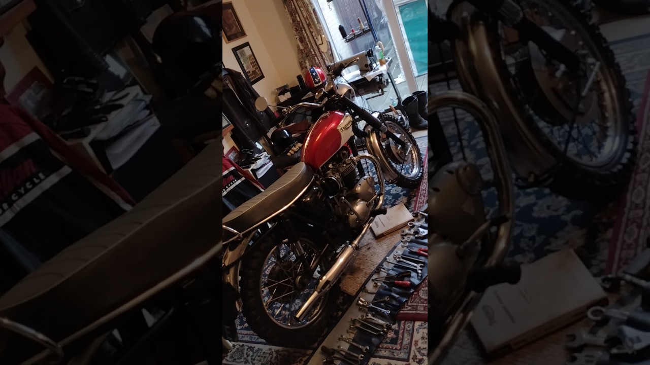 1967 Triumph Bonneville T120R US spec Clutch Overhaul #motorcycle #art #uk