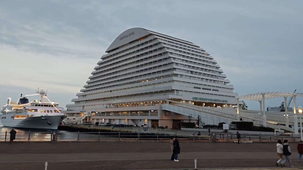 Staying at Kobe Meriken Park Oriental Hotel 神戸メリケンパークオリエンタルホテル