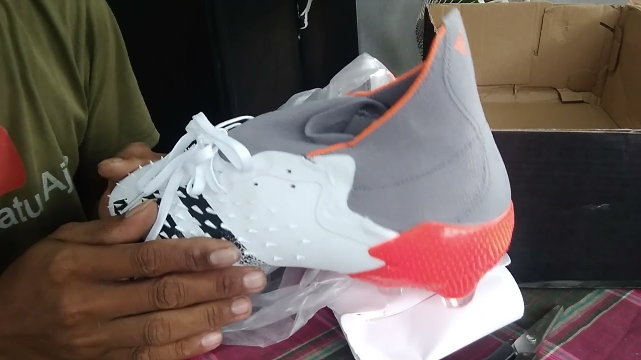 UNBOXING sepatu bola Adidas predator, murah