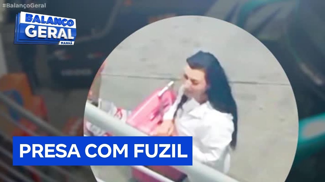 Mulher é presa com fuzil e pistola a caminho da feira do Brás, em São Paulo