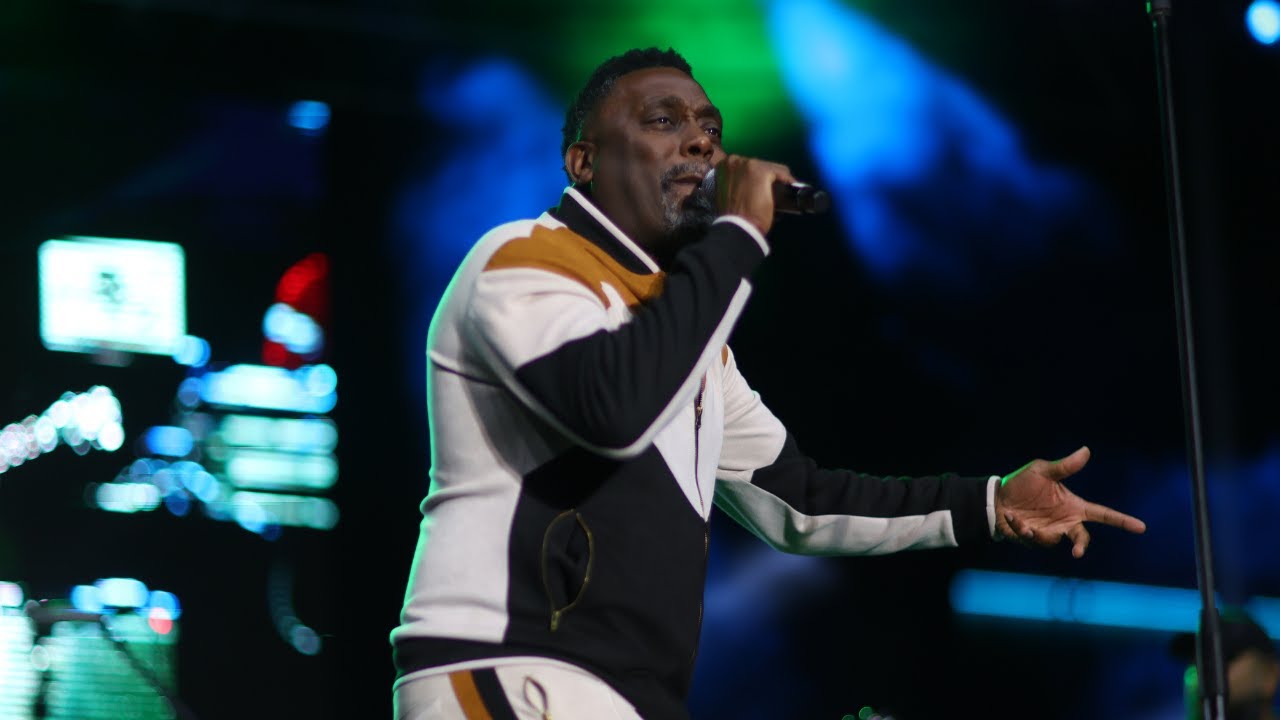 BIG DADDY KANE PERFORMS 