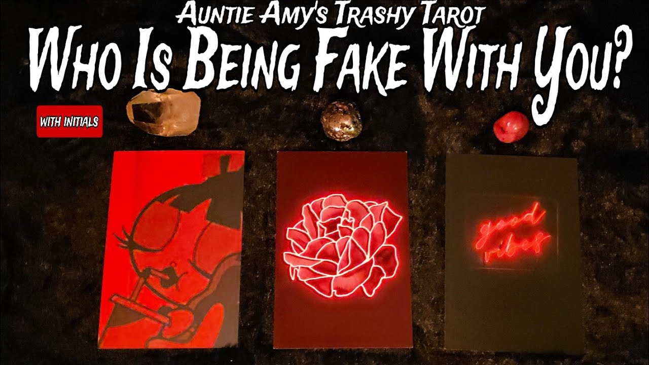 Who Is Being Fake With You?😲Pick-A-Card