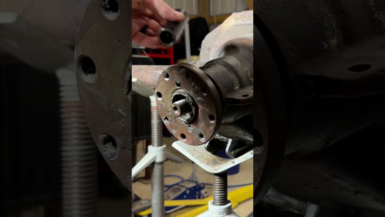 Remove that differential pinion! 😎#shorts #axleoffroad