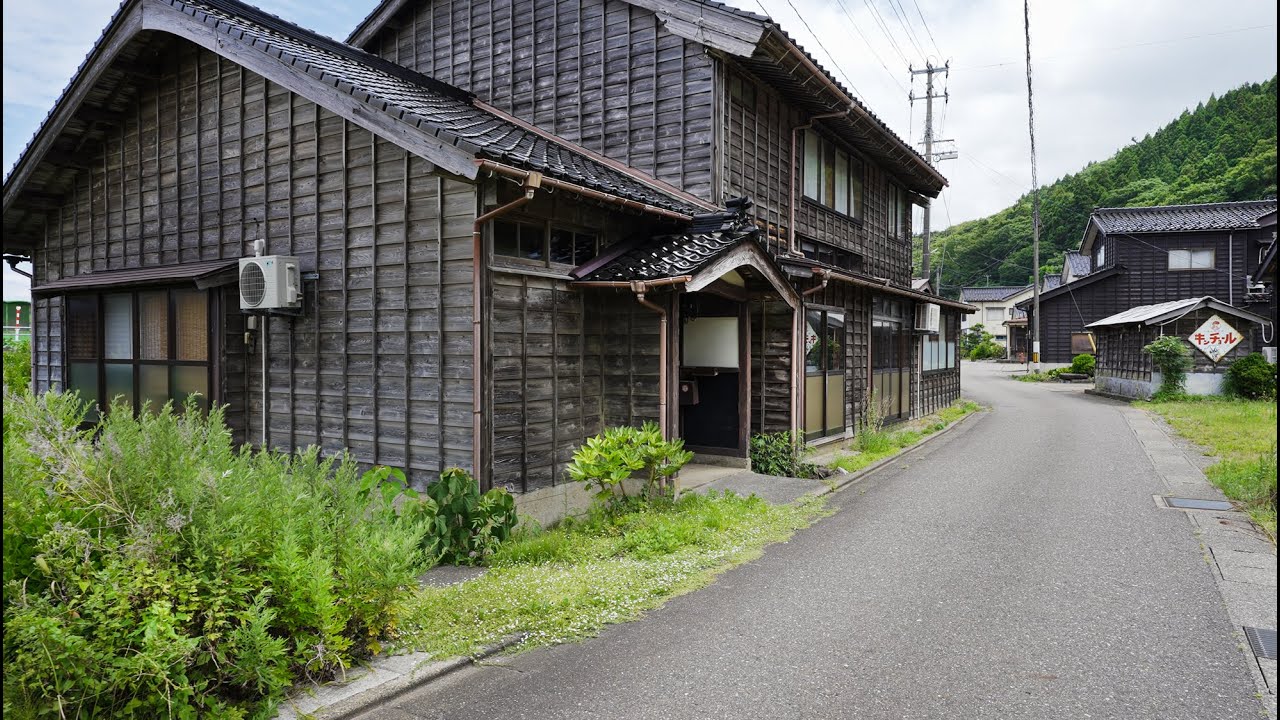 Japanese countryside Momogawa walk (Niigata) //4K