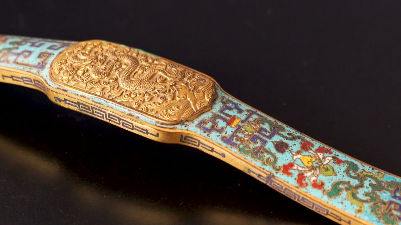 Chinese cloisonné enamel ruyi sceptre, Qing Dynasty