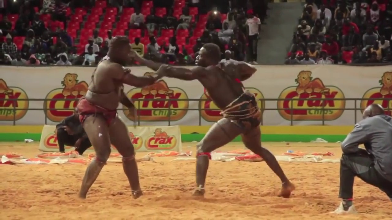 KO de Bour Sine lors de son combat contre Mama Lamine