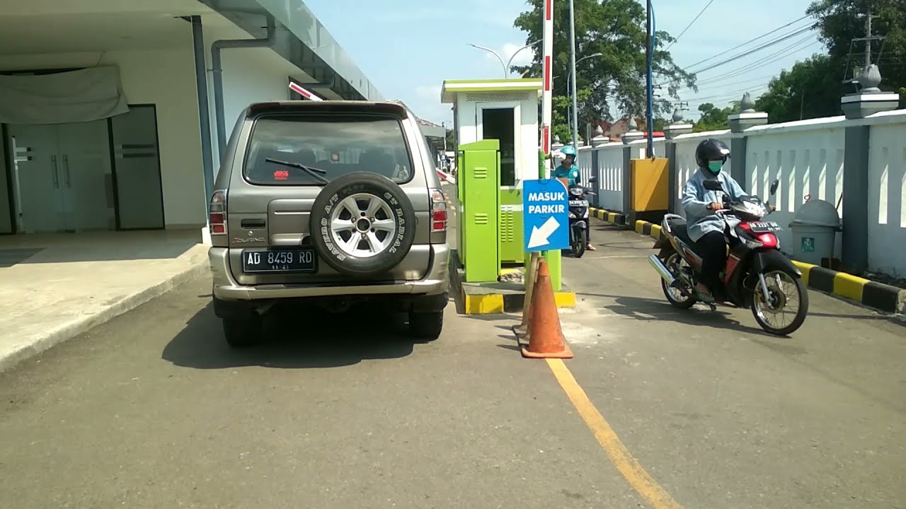 Stasiun Kutoarjo || PARKING AREA