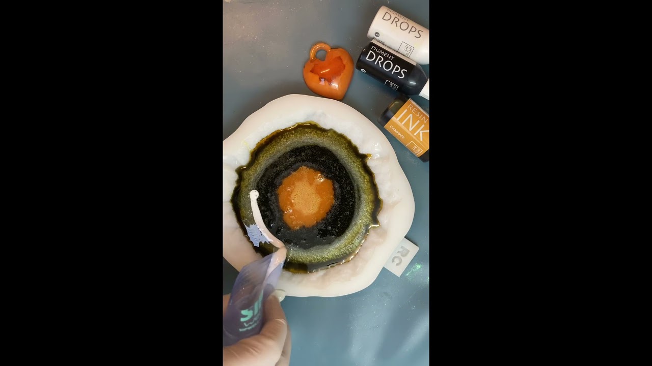 Duet techniek  ( kaplyart) #epoxy #handmade #homedecor #epoxyart #resin #resinpro #etterart