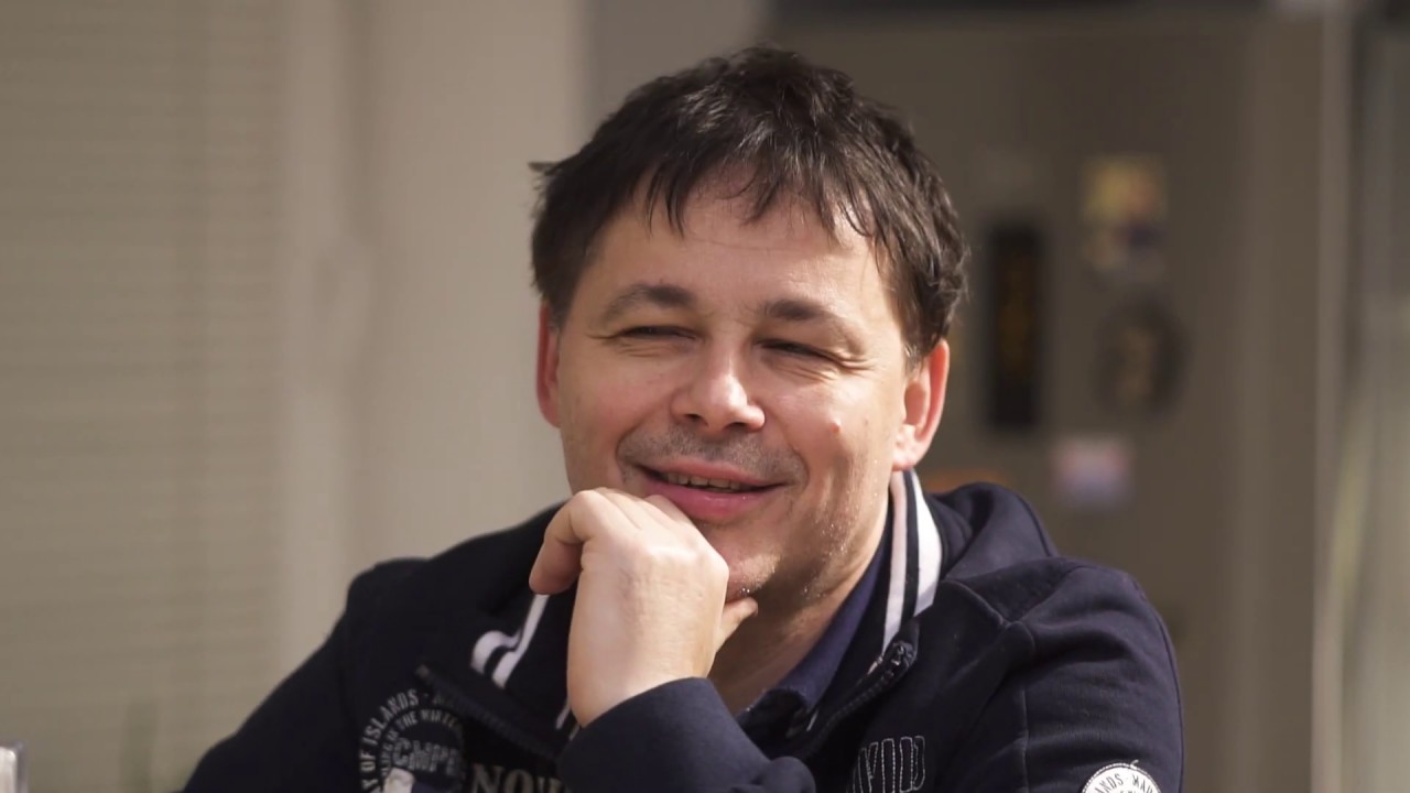 Wojtek Wojda z Farben Lehre o polityce, wolności i płycie 