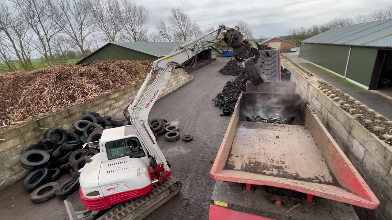 Hammel VB 850 DK shredder shreding truck tyres