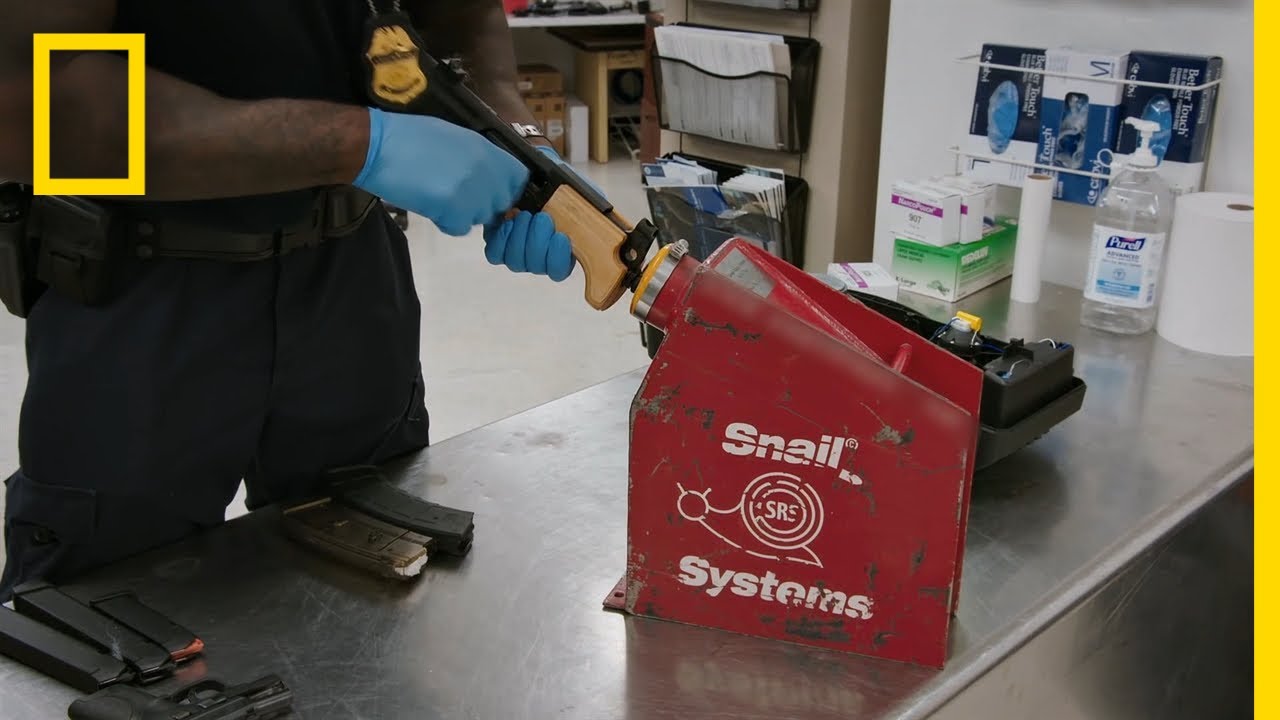 A Gun Seizure at Miami International Airport | To Catch a Smuggler