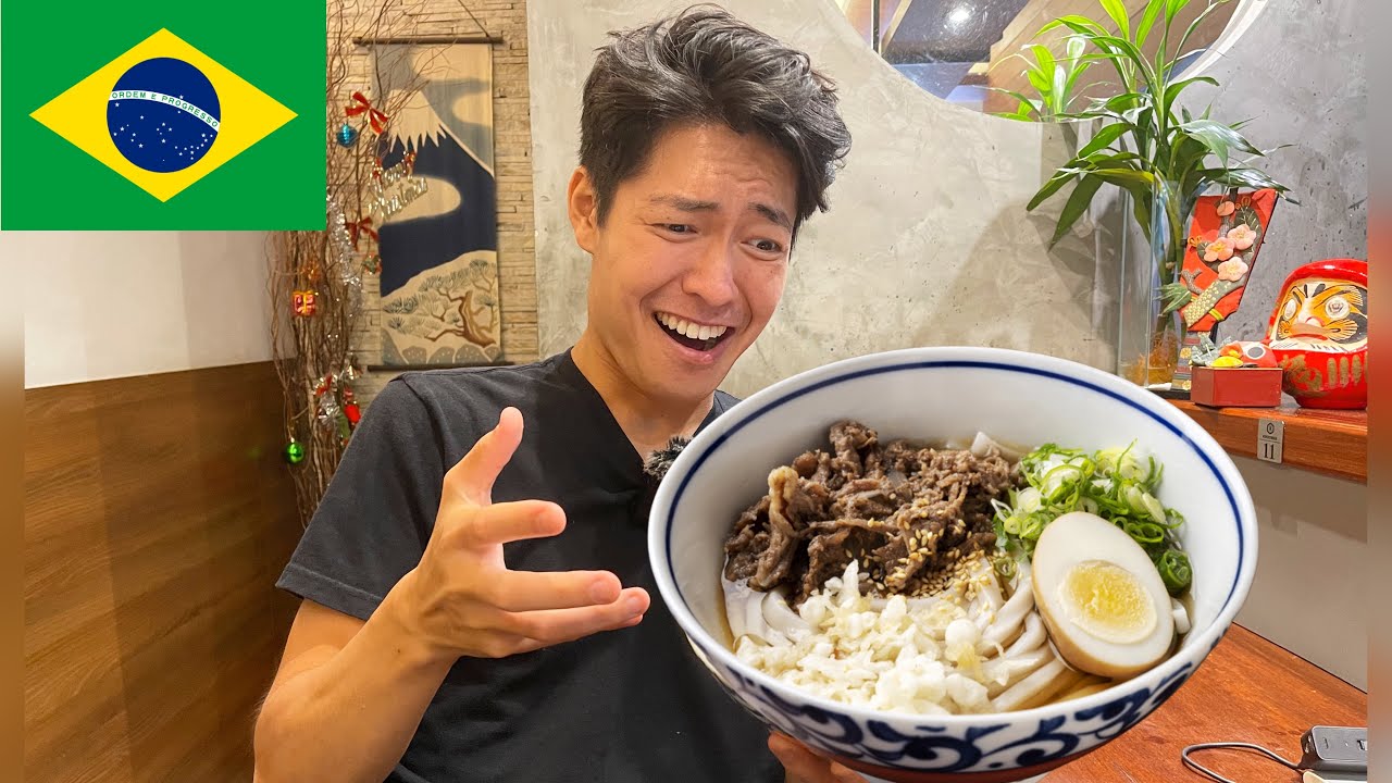 Japanese guy tries the BEST UDON in Liberdade, São Paulo🇧🇷