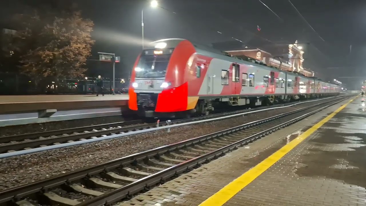 Суперэлектричка ЭС2ГП-004 (ТЧ-96) со скоростным поездом Ласточка 743М Москва-Белгород