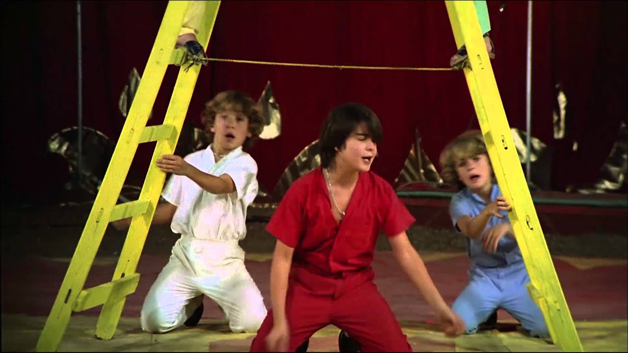 PARCHIS CONTRA EL HOMBRE INVISIBLE