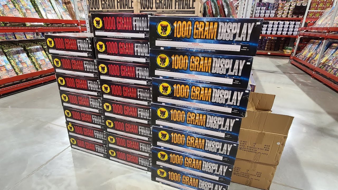 Assortments!! Part 2!! at the Fireworks Superstore in Hannibal MO!!
