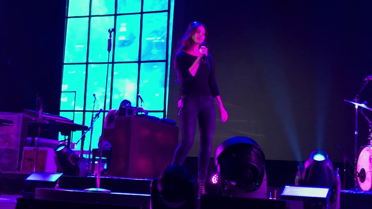 Shades of Cool – Lana Del Rey San Francisco 2017