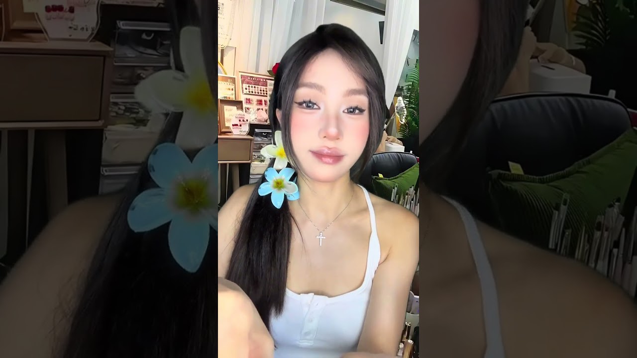 ASMR情景模拟｜地下商场美甲店没好脸的毒舌美甲师 沉浸式勇闯地下商场的“0好评”美甲店💅牙尖你两句就老实了👍进来挨骂（四川话版）#asmr场景模拟 #毒舌美甲师 #情景模拟 #美甲asmr
