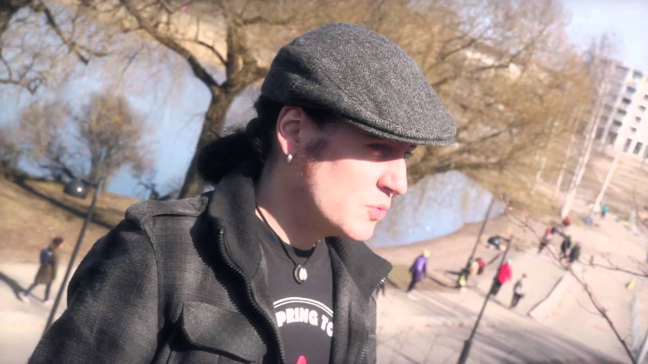Mohiklaani : Yksinkertainen ja ylivertainen feat. Otto