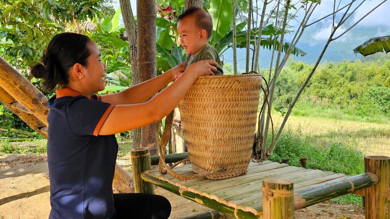 Make a small bamboo table for storing and harvesting pumpkins to sell at the market - Le Thi Hon