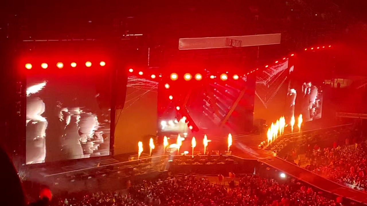 190511 BTS in Chicago - Mic Drop