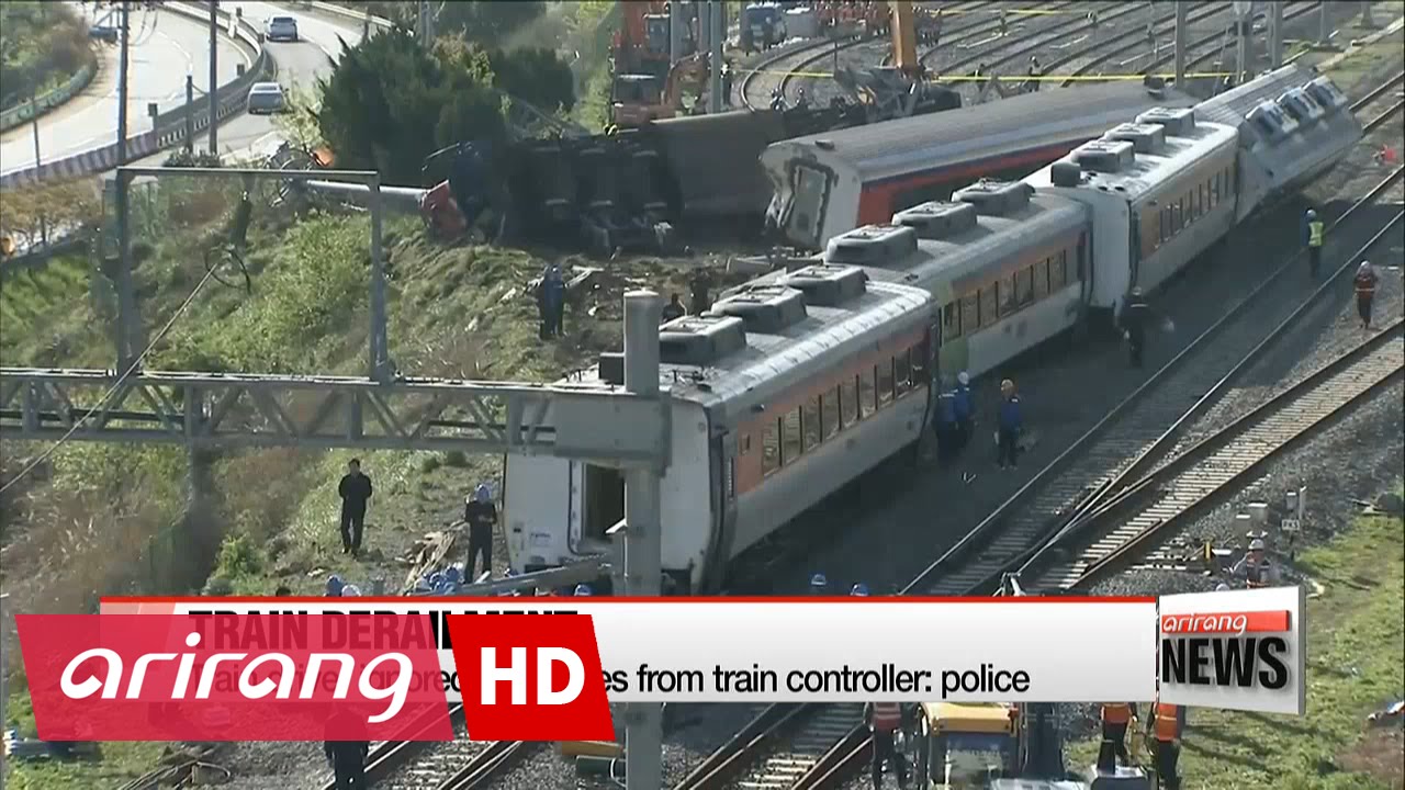 Train derailment in Yeosu kills 1 engineer, injures 8