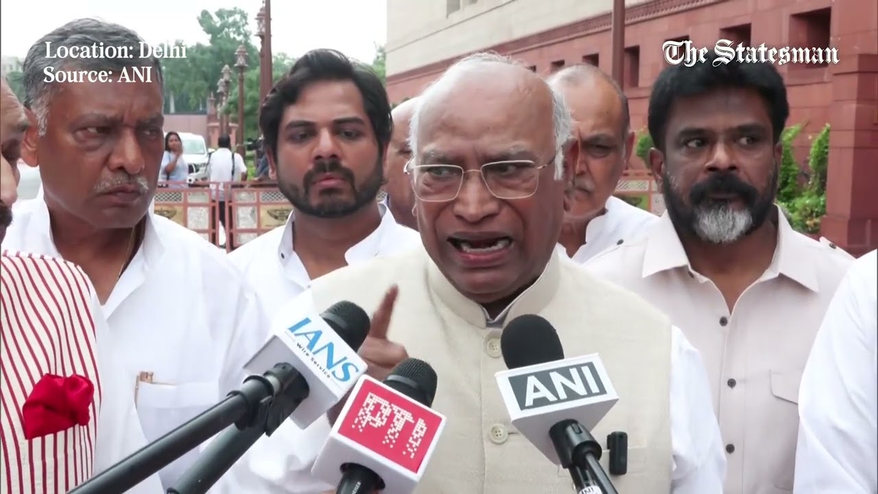 Mallikarjun Kharge accuses govt of stifling debate over CJP protest