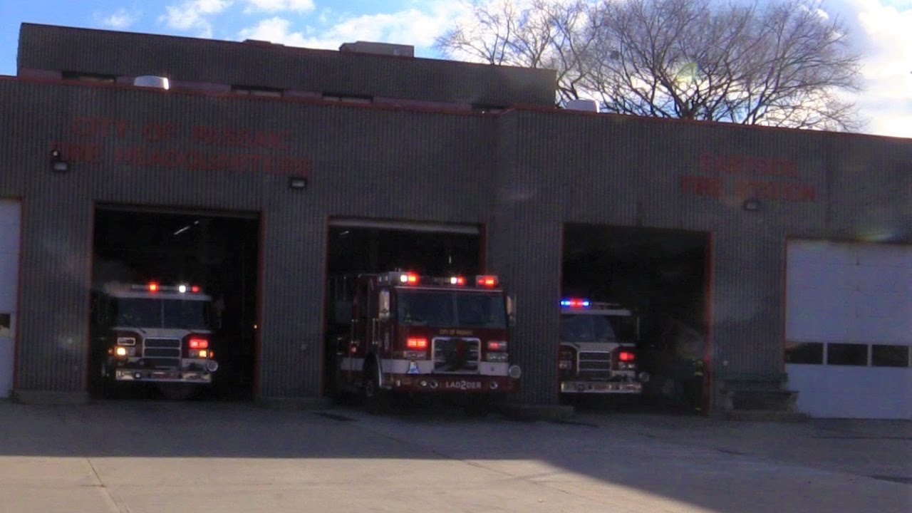 Passaic NJ Fire Department Ladder 2, Engine 3 and Engine 2 Responding out Eastside Firehouse Dec 3rd