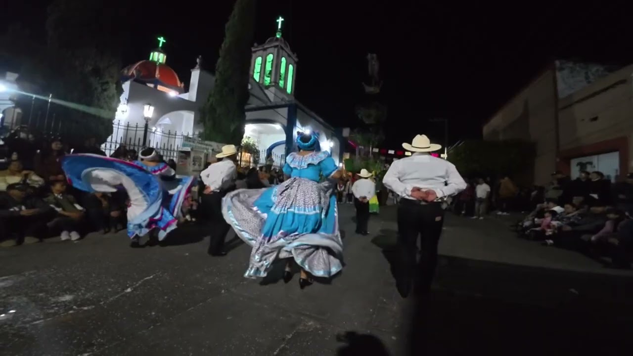 PARTE # 3 FIESTA EN LA EGLECIA DE LA HEGERITA EN PURUANDIRO MICHOACAN!!!