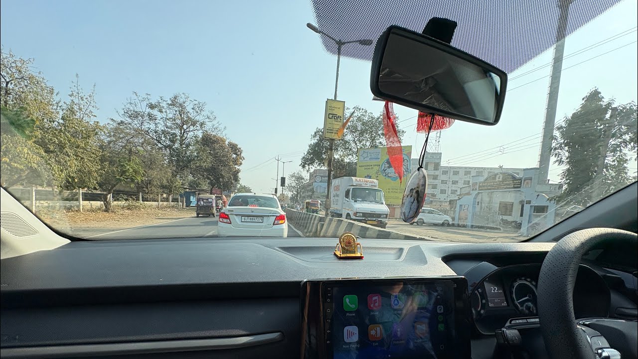 Škoda Kylaq driving POV