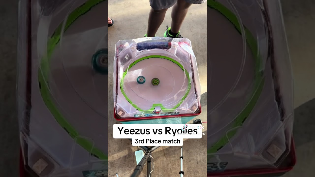 Yeezus vs Ryolies #beybladex